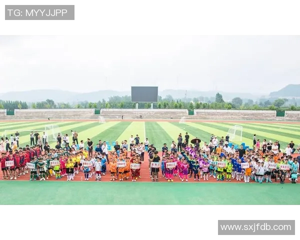 174cm足球球星的成长之路与突破挑战如何影响现代足球竞技表现