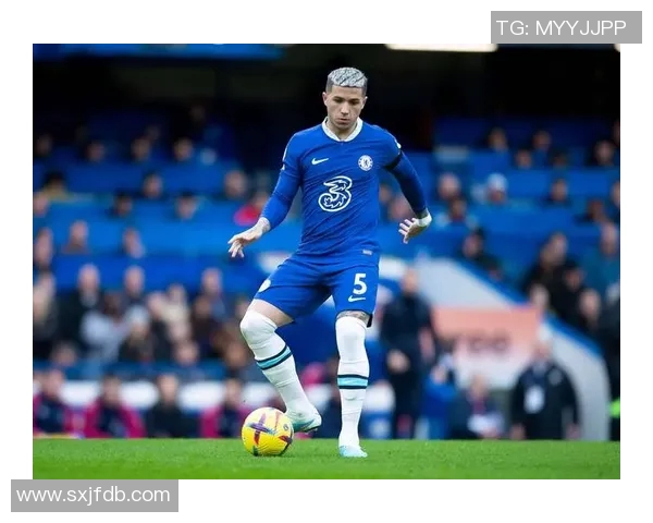 历届德国足球传奇球星排名回顾与分析 历届德国足球传奇球星排名回顾与分析