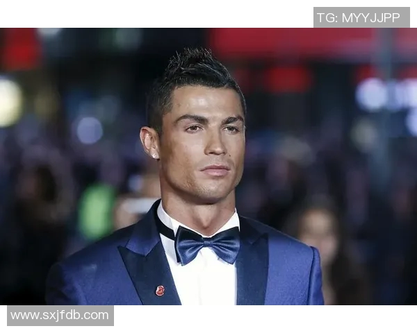 小饰品足球球星系列：打造你的专属球场魅力与球星风采