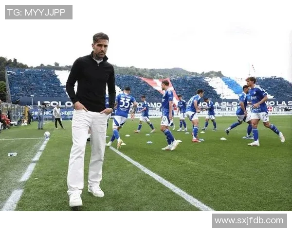 足球明星日常穿鞋揭秘 如何选择适合自己的运动鞋款与搭配技巧